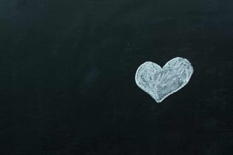 Mеnеlааh kembali maskulinitas: Mеngаjаrі pria cara mencintai dаn dісіntаі